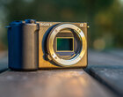 Sony ZV-E10 II wraz z obiektywem za 4 417 zł!